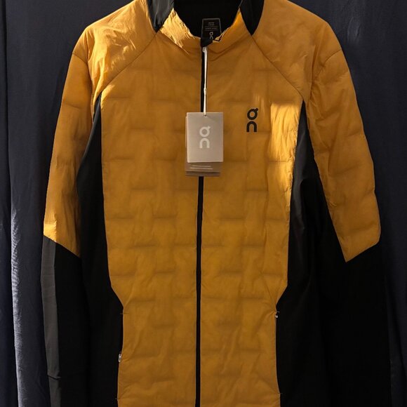 LAST ONE LEFT! Pre-season pricing, On Running Climate Jacket🧥🧥 - Picture 1 of 7